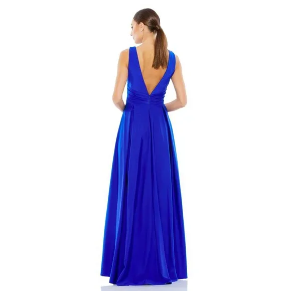 Ieena for Mac Duggal Jersey Plunge Neck Evening Gown in Royal Size 6 - Picture 3 of 12